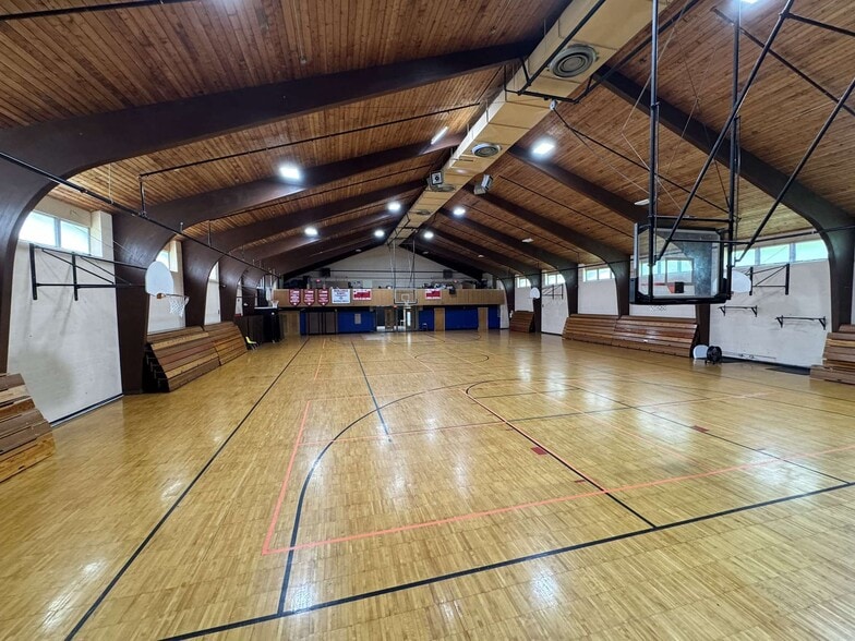 More Photos Of 360 Market St, Warren Schools For Sale