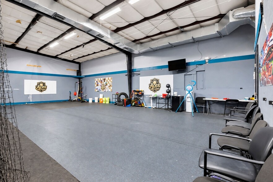 More Photos Of 5515 S Orange Ave, Orlando Warehouse For Sale