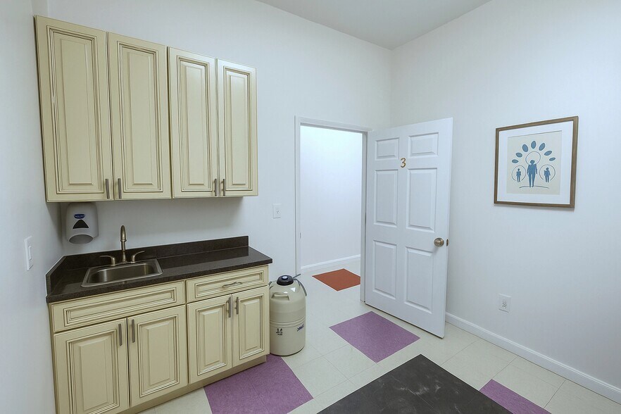 More Photos Of 3703 92nd St, Jackson Heights Storefront Retail Office For Lease