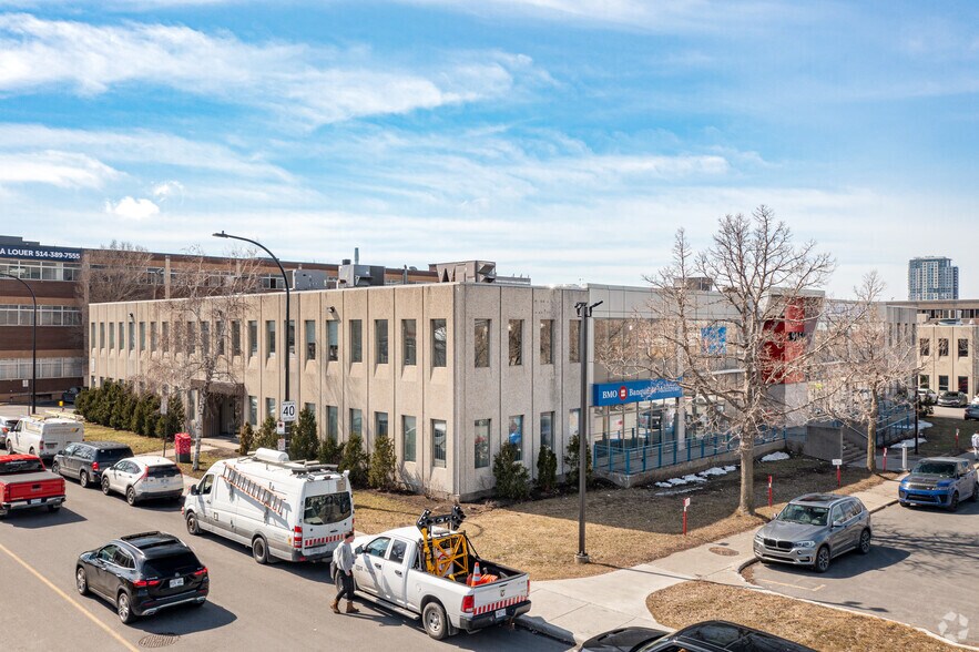 More Photos Of 9150 Boul De L'acadie, Montréal Office For Lease