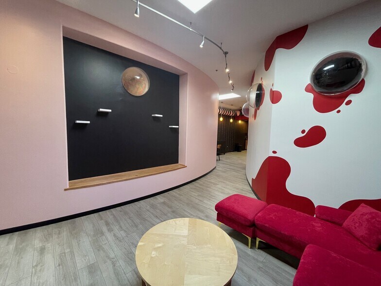 More Photos Of 2312 W Burbank Blvd, Burbank Loft Creative Space For Lease
