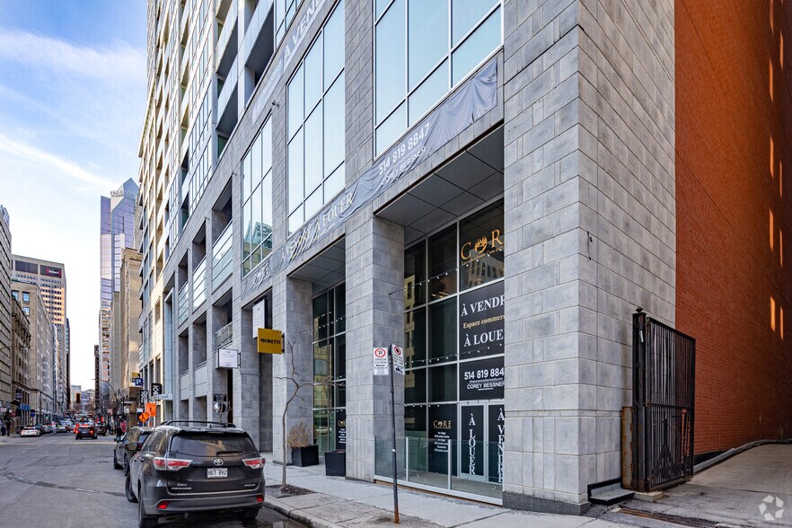 More Photos Of 1211-1235 Boul Robert-Bourassa, Montréal Apartments For Lease