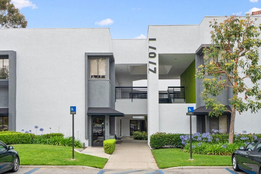More Photos Of 27871 Medical Center Rd, Mission Viejo Medical For Lease