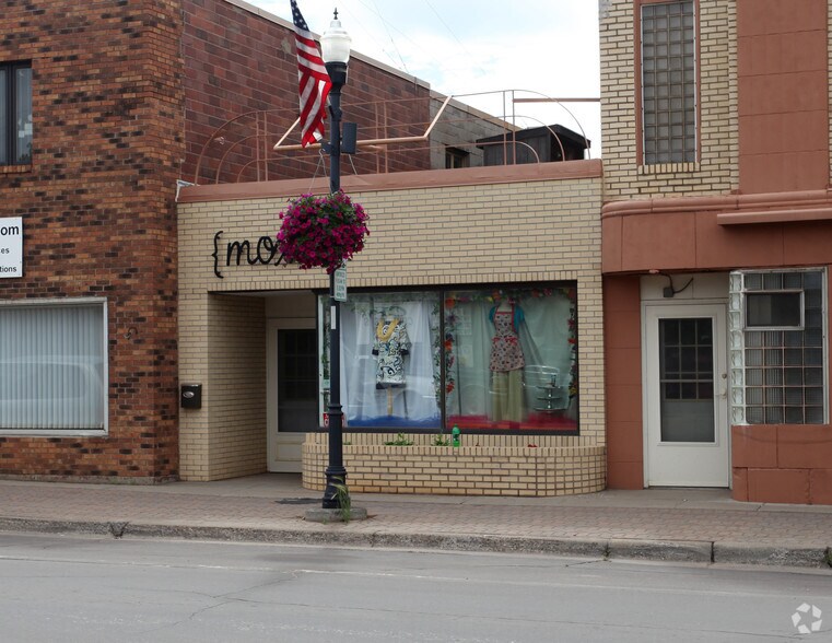 Primary Photo Of 2123 1st Ave, Hibbing Storefront For Lease
