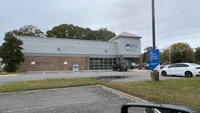 More Photos Of 1533 E Pembroke Ave, Hampton Drugstore For Lease