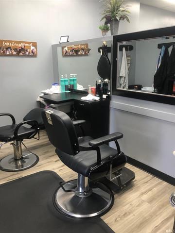 More Photos Of 2312 S Rogers St, Bloomington Freestanding For Sale