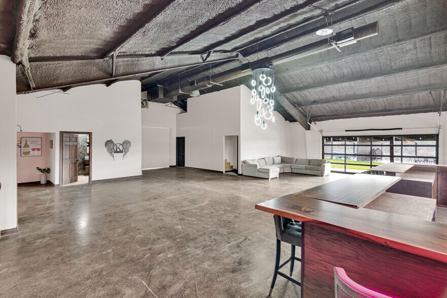 More Photos Of 4295 Union Rd, Paso Robles Winery Vineyard For Sale