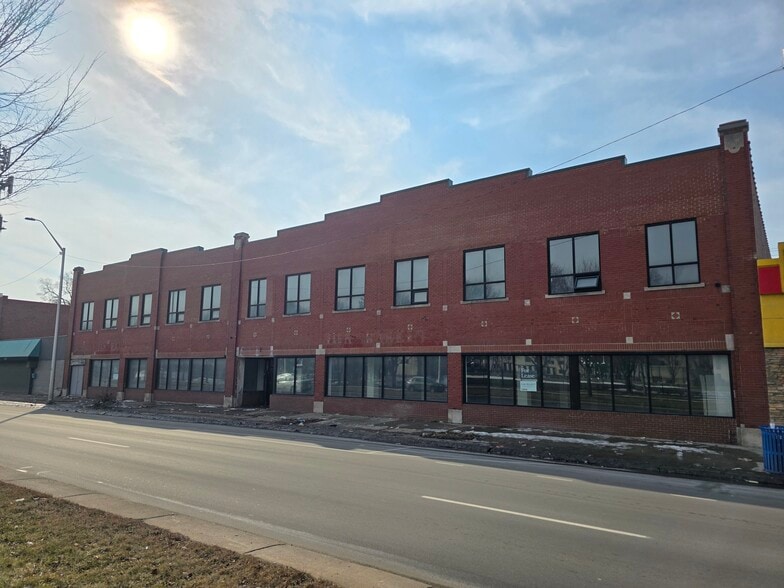 More Photos Of 16921 Livernois Ave, Detroit Storefront For Sale