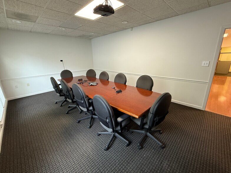 More Photos Of 1215 Hightower Trl, Atlanta Medical For Lease