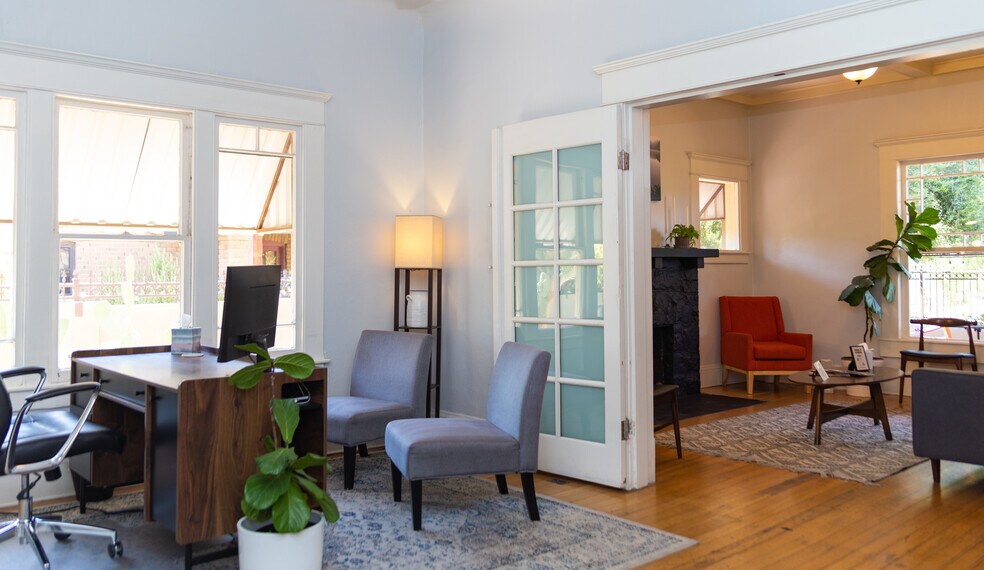 More Photos Of 531 E Lynwood St, Phoenix Office Residential For Sale