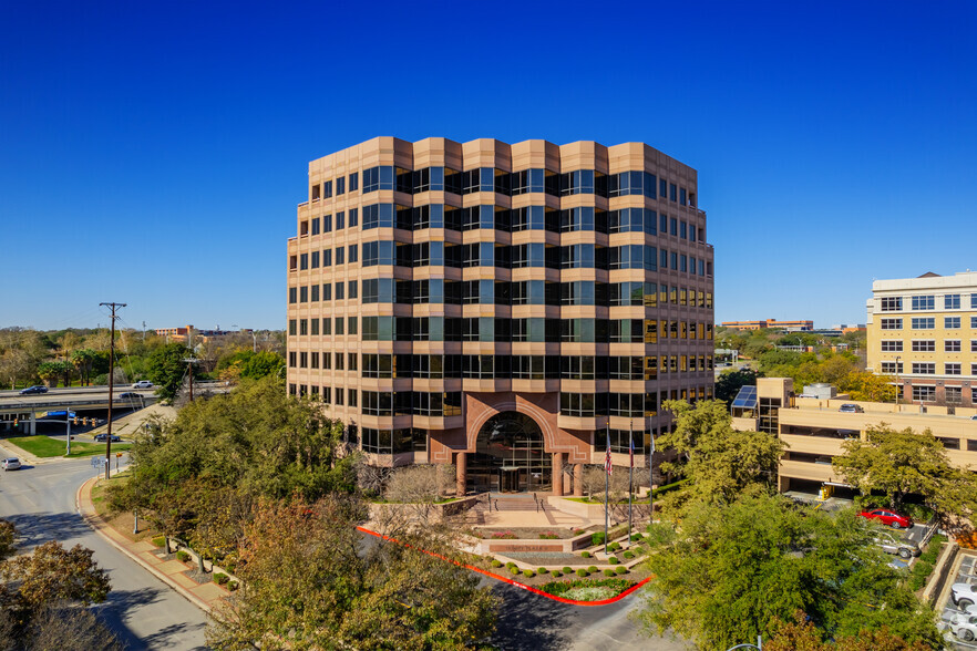 Primary Photo Of 745 E Mulberry Ave, San Antonio Office For Lease