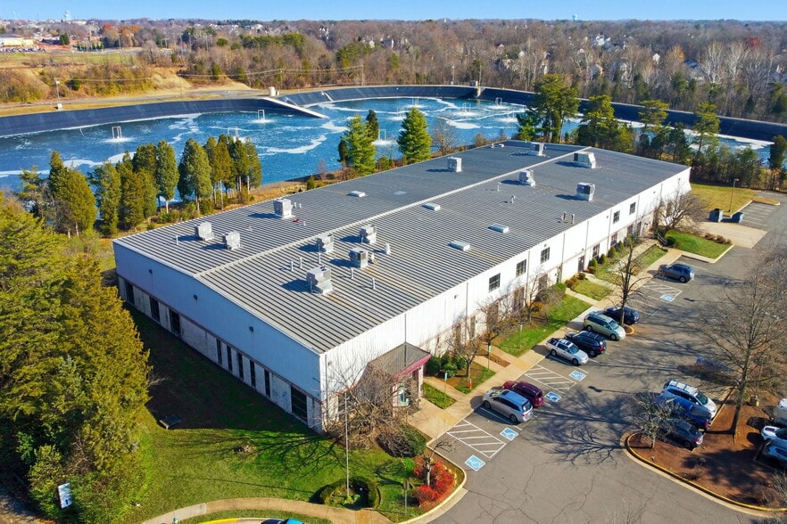 More Photos Of 10371 Central Park Dr, Manassas Industrial For Lease