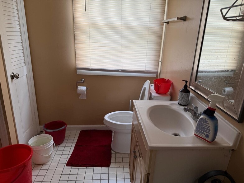 More Photos Of 184 S Pascack Rd, Nanuet Healthcare For Sale