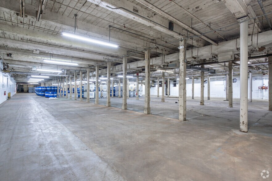 More Photos Of 1000 Elm St, Lagrange Industrial For Sale