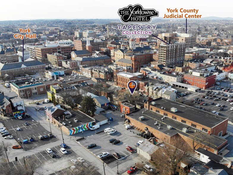 More Photos Of 122 E King St, York General Retail For Lease