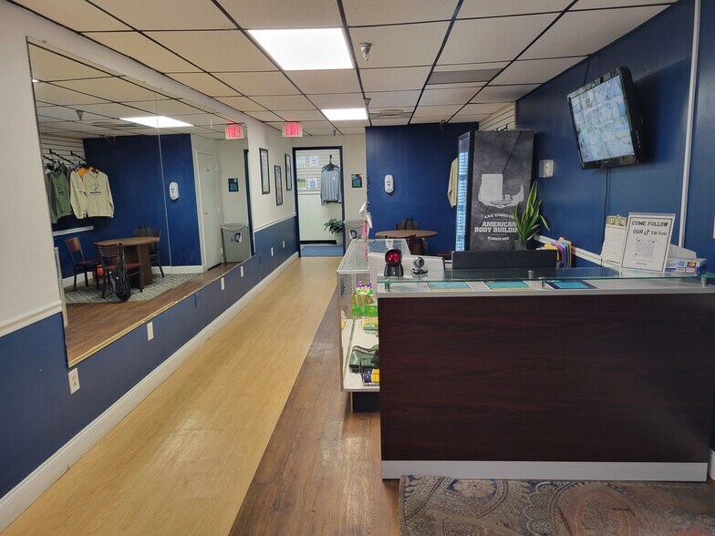 More Photos Of 4905 Mermaid Blvd, Wilmington Health Club For Sale