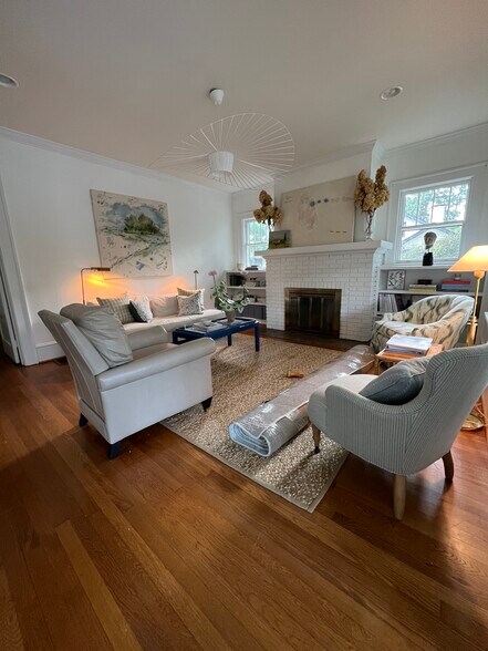 More Photos Of 3082 E Shadowlawn Ave NE, Atlanta Freestanding For Lease