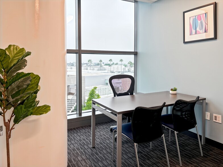 More Photos Of 5250 Lankershim Blvd, North Hollywood Coworking Space