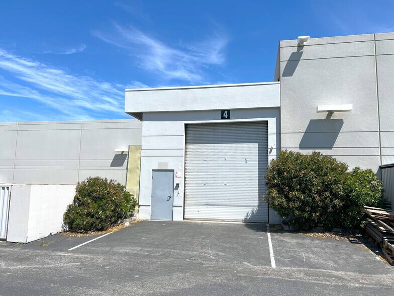 More Photos Of 5729 Fontanoso Way, San Jose Research And Development For Lease