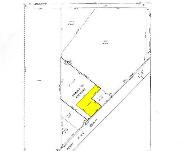 More Photos Of 1065 N Perry St, Pontiac Freestanding For Sale