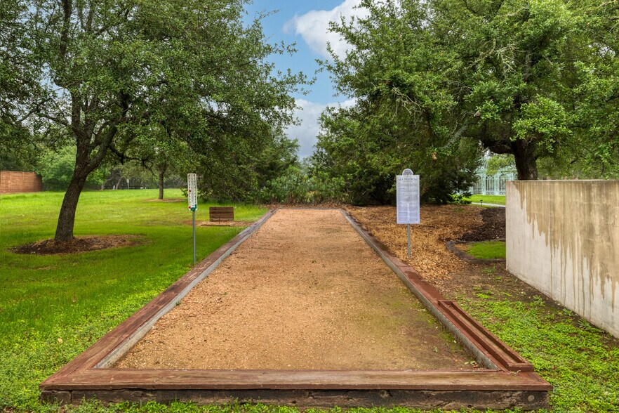 More Photos Of 2550 Bell Springs Rd, Dripping Springs Lodge Meeting Hall For Sale