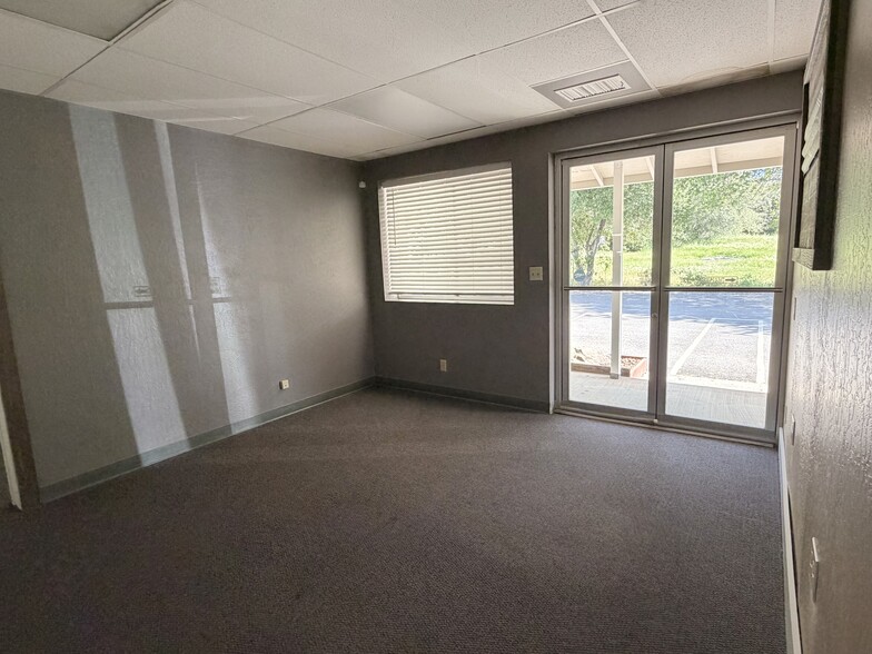 More Photos Of 319 Nevada St, Auburn Flex For Lease