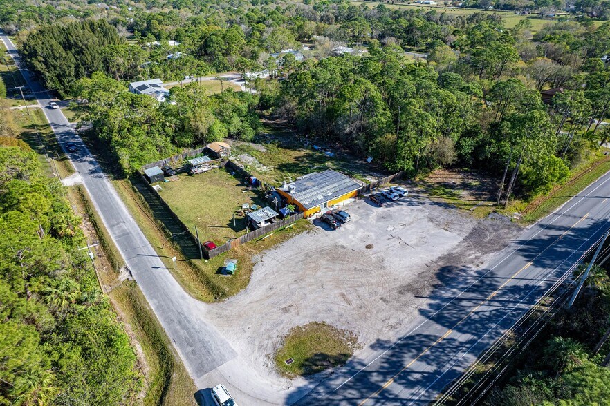 More Photos Of 13490 Orange Ave, Fort Pierce Bar For Lease