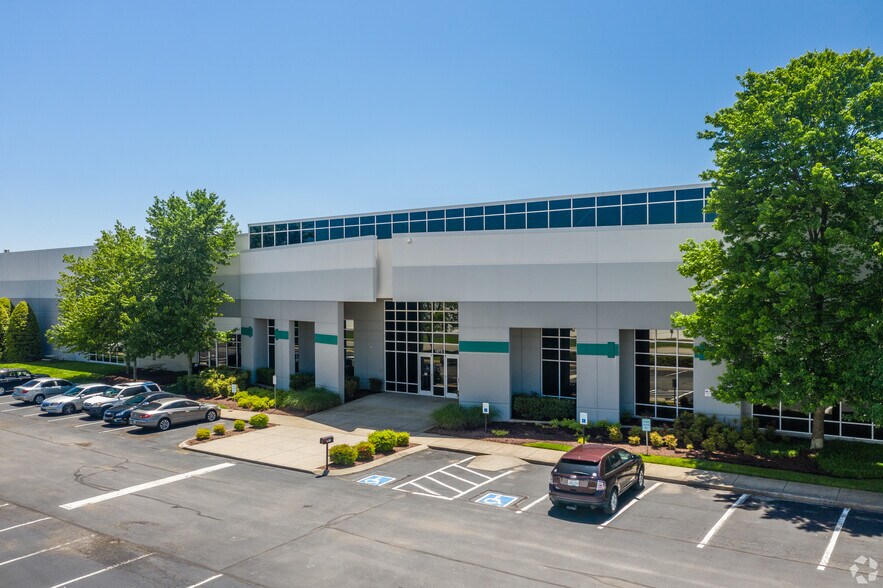 Primary Photo Of 1000-1001 Centre Pointe Dr, La Vergne Flex For Lease