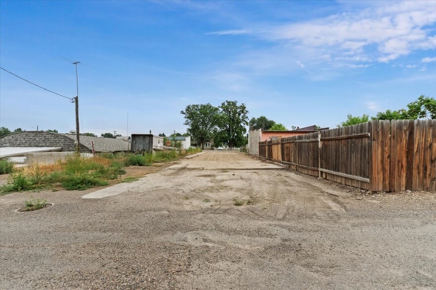 More Photos Of 18 E Owyhee Ave, Homedale Land For Sale