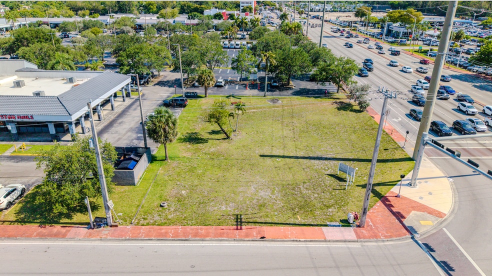 More Photos Of 21301-21495 NW 2nd Ave, Miami Unknown For Lease