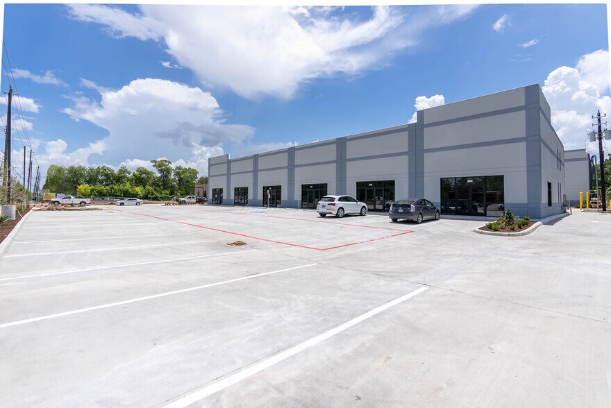More Photos Of 1320 Almeda Genoa Rd, Houston Unknown For Lease