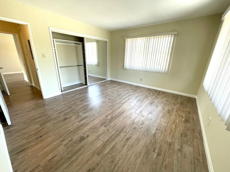 More Photos Of 1799 N Hollywood Way, Burbank Apartments For Sale