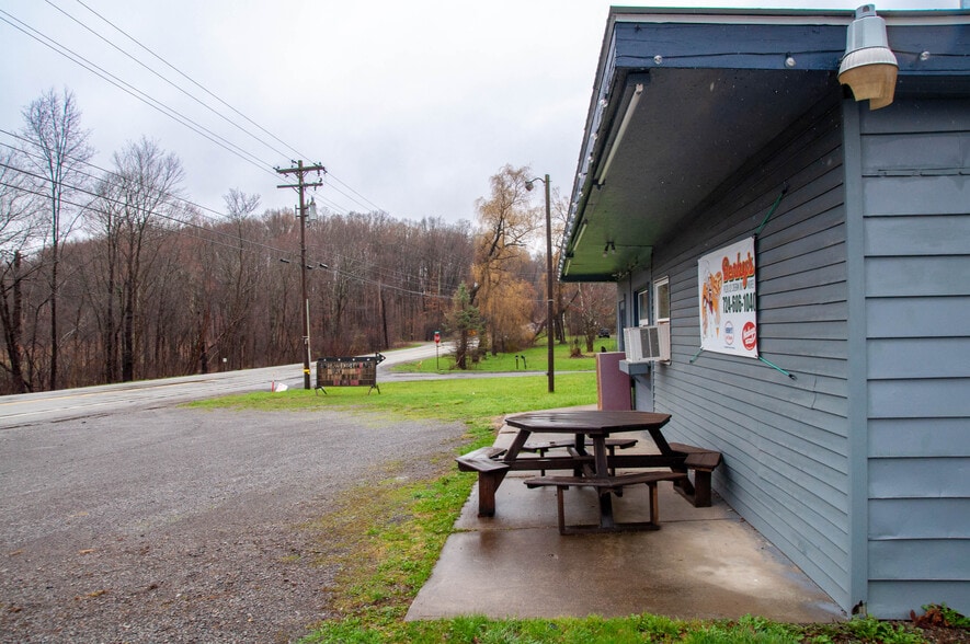 More Photos Of 2003 Oneida Valley Rd, Karns City Restaurant For Sale