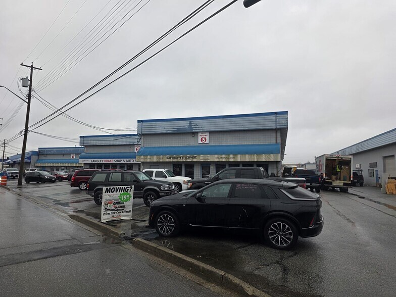 More Photos Of 20111-20121 Industrial Ave, Langley Warehouse For Lease