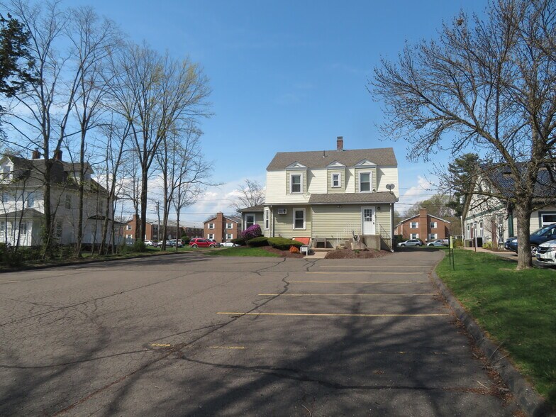 More Photos Of 186-188 E Center St, Manchester Office For Sale