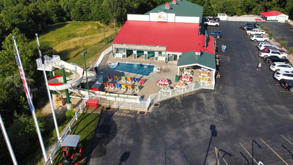 More Photos Of 3518 Osage Beach Pkwy, Osage Beach Hotel For Sale