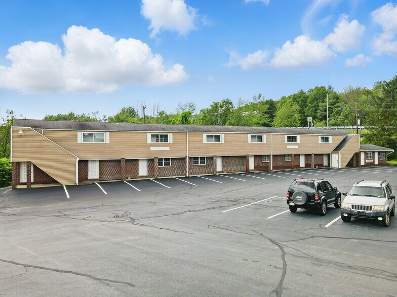 More Photos Of 2576 Route 611, Scotrun Restaurant For Sale