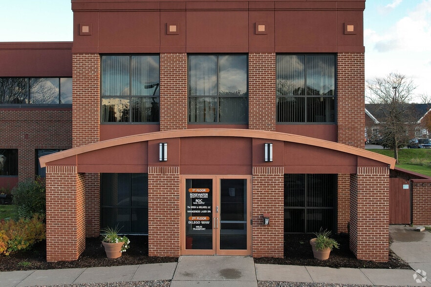 More Photos Of 110 Marina Dr, Rochester Medical For Lease