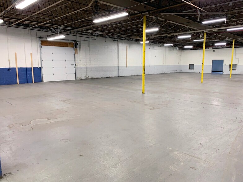 More Photos Of 9 Great Falls Ave, Rochester Manufacturing For Lease