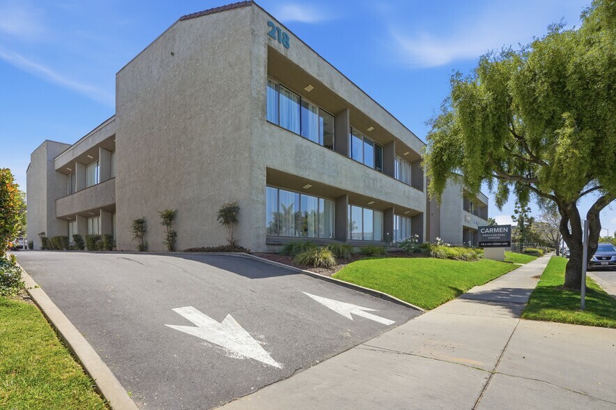 More Photos Of 218-222 W Carmen Ln, Santa Maria Office Residential For Sale