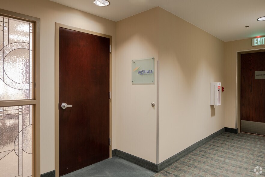 More Photos Of 19751 E Mainstreet, Parker Office For Lease