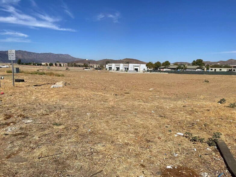 More Photos Of Diamond Dr @ Campbell, Lake Elsinore Land For Sale