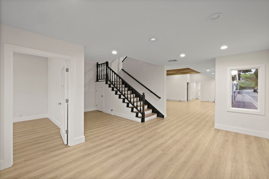 More Photos Of 2436 W Coast Hwy, Newport Beach Office For Lease