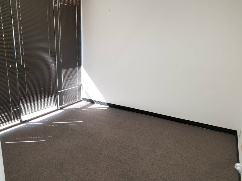 More Photos Of 657-727 Brea Canyon Rd, Walnut Unknown For Lease