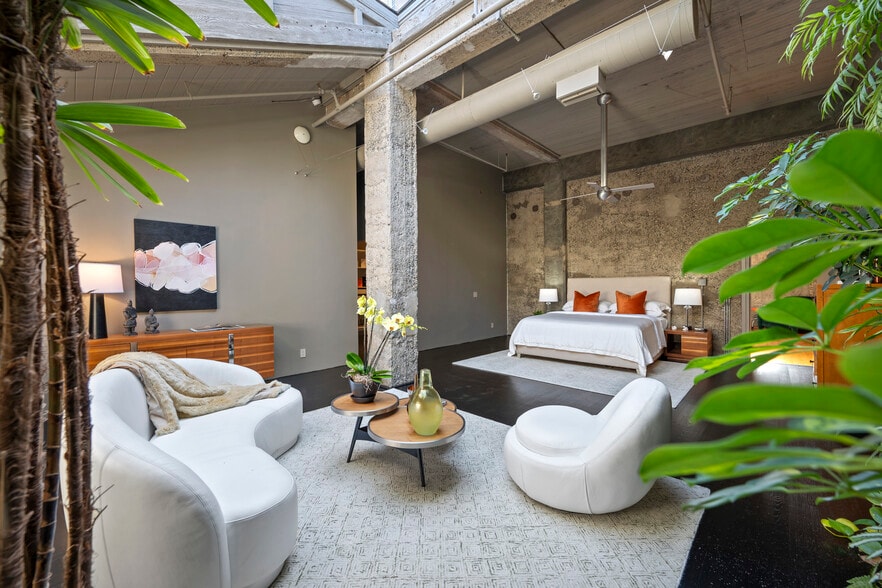 More Photos Of 266-270 14th St, San Francisco Warehouse For Sale