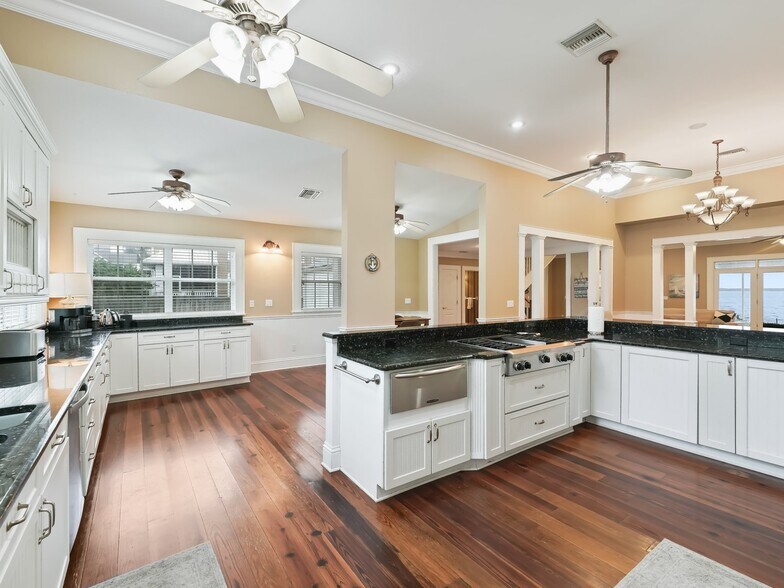 More Photos Of 12730 E Highway 25, Ocklawaha Specialty For Sale