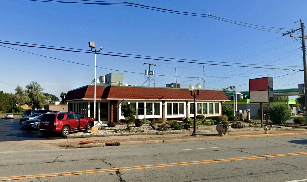 Primary Photo Of 745 Ridge Rd, Munster Restaurant For Sale