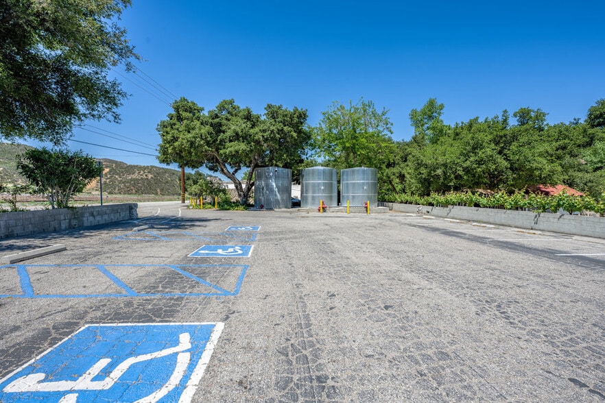 More Photos Of 12625 Sierra Hwy, Santa Clarita Restaurant For Sale