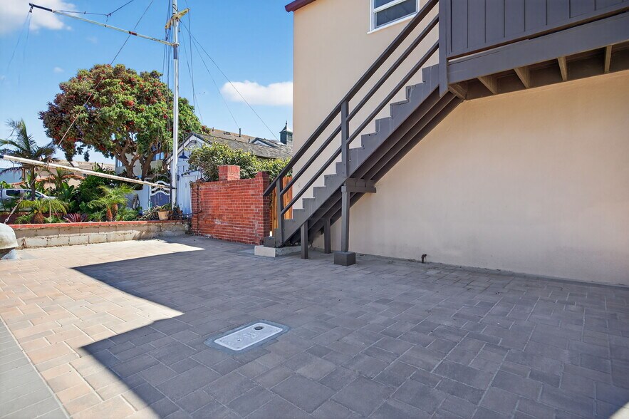 More Photos Of 3025 Ocean Dr, Oxnard Apartments For Sale