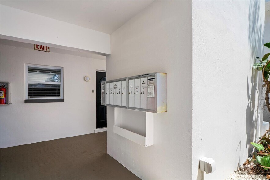 More Photos Of 11705 3rd St E, Treasure Island Apartments For Sale